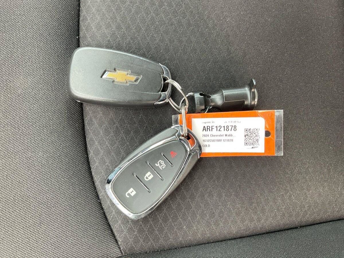 Used 2024 Chevrolet Malibu LS FWD image 20
