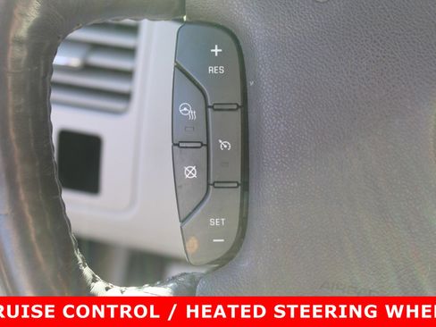 Used 2007 Buick Lucerne CXL image 16