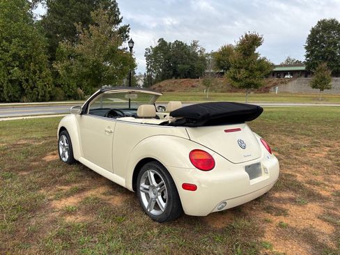 Used 2004 Volkswagen Beetle GLS image 11