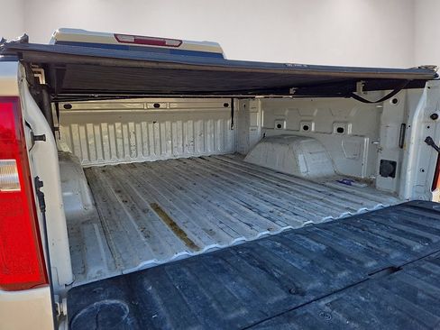Used 2021 Chevrolet Silverado 1500 LTZ w/ LTZ Convenience Package II AWD/4WD image 14