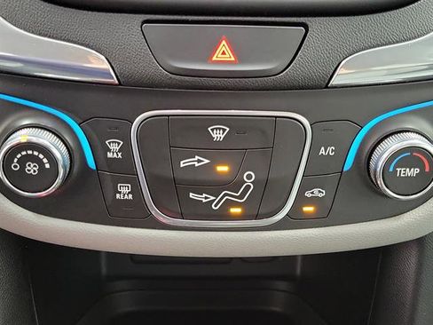 Used 2020 Chevrolet Equinox LT image 28