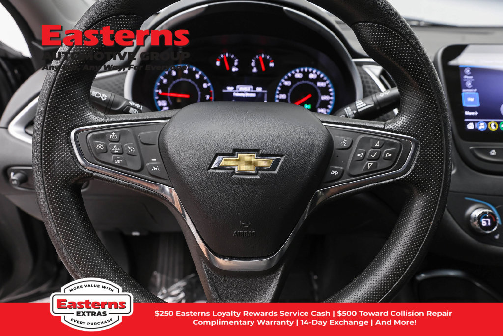 Used 2023 Chevrolet Malibu LT FWD image 11