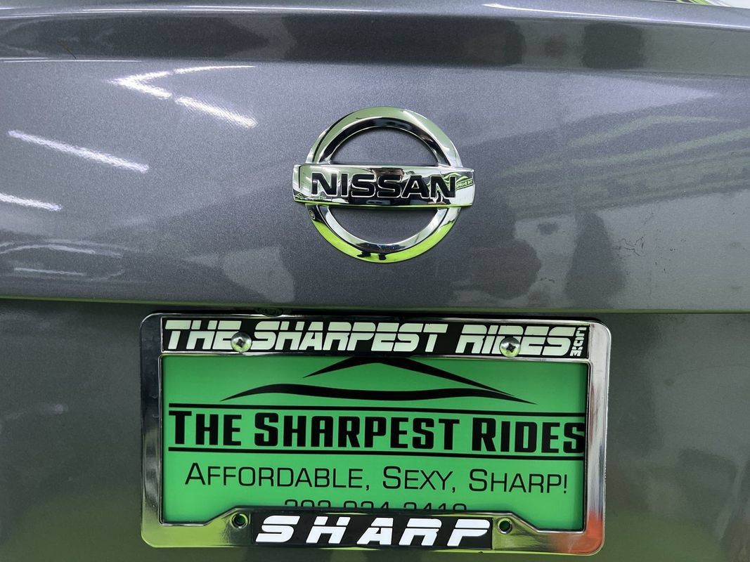 Used 2020 Nissan Versa S FWD image 13