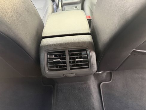 Used 2017 Volkswagen Golf Wolfsburg Edition FWD image 12