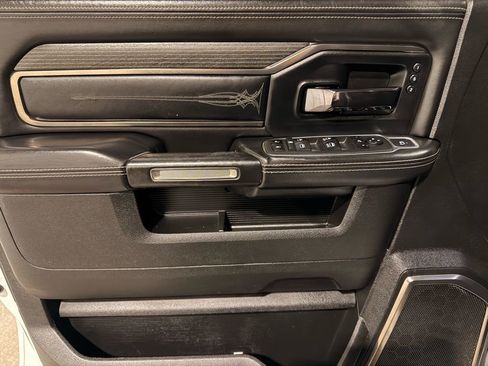 Used 2022 RAM 2500 Limited w/ Towing Technology Group image 14