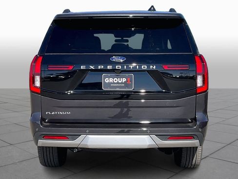 New 2026 Ford Expedition Platinum w/ Platinum Ultimate Package image 4