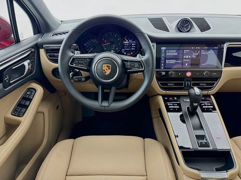 New 2026 Porsche Macan image 25