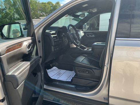 Certified 2024 Chevrolet Tahoe Premier AWD/4WD image 6