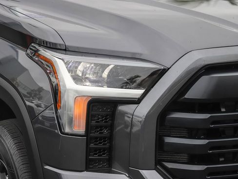 Used 2025 Toyota Tundra SR5 w/ SR5 Convenience Package AWD/4WD image 5
