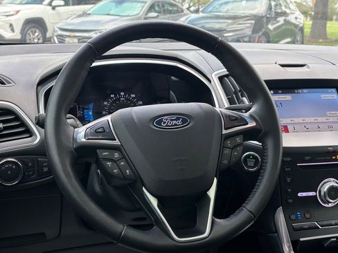 Used 2019 Ford Edge Titanium w/ Equipment Group 301A FWD image 27