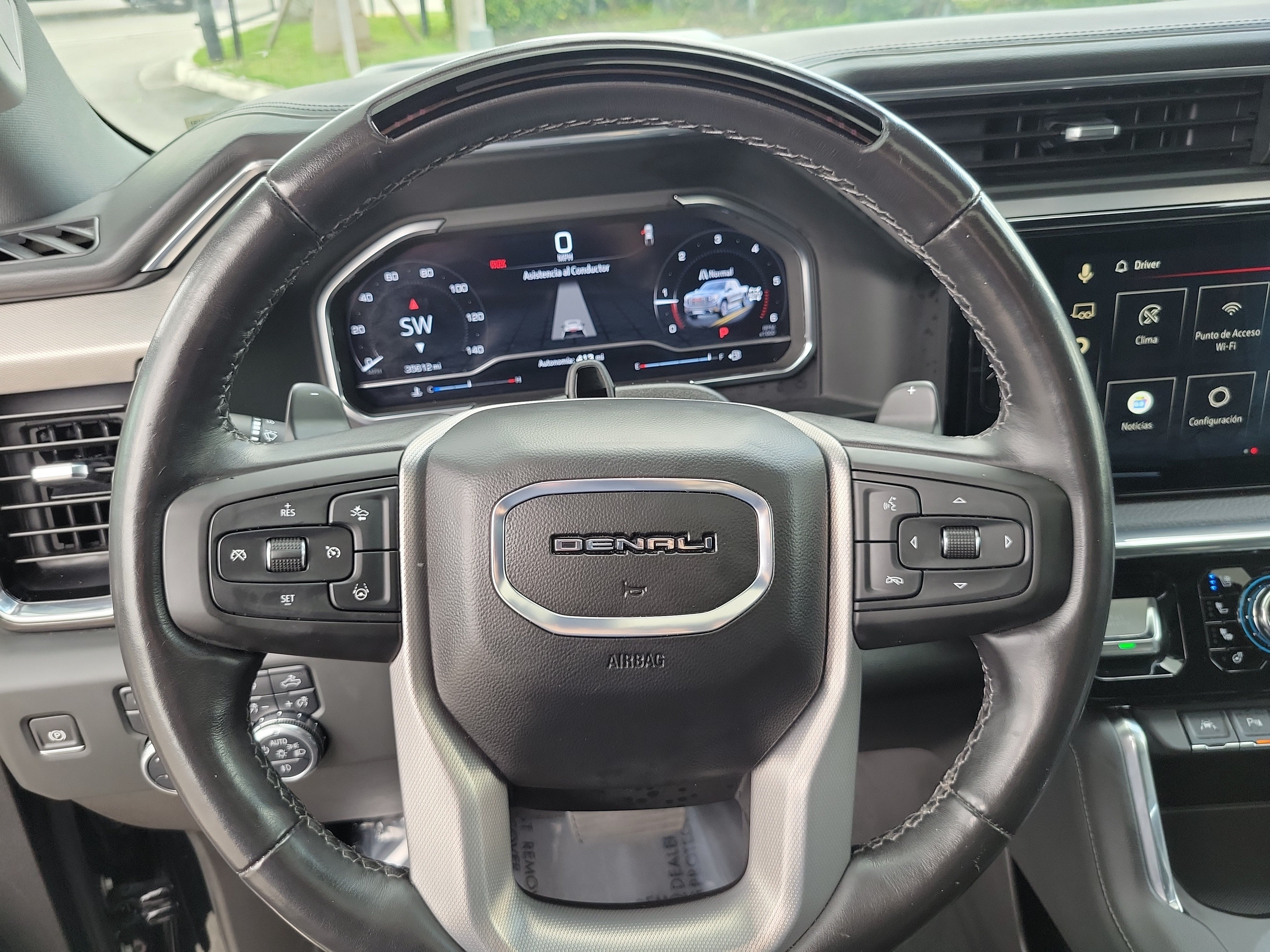Used 2024 GMC Sierra 1500 Denali AWD/4WD image 19