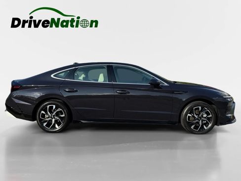 Used 2025 Hyundai Sonata SEL FWD image 4