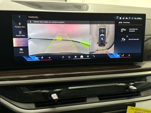 Used 2025 BMW X7 xDrive40i w/ Premium Package image 25