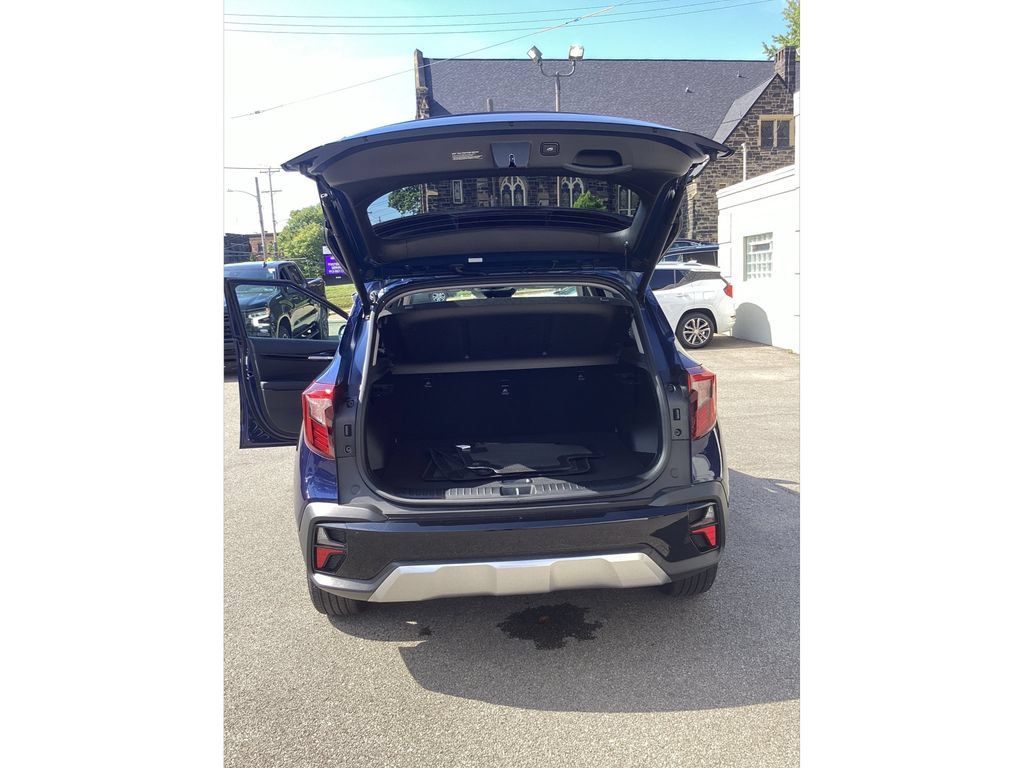 Used 2025 Kia Seltos EX w/ EX Sunroof Package AWD/4WD image 11