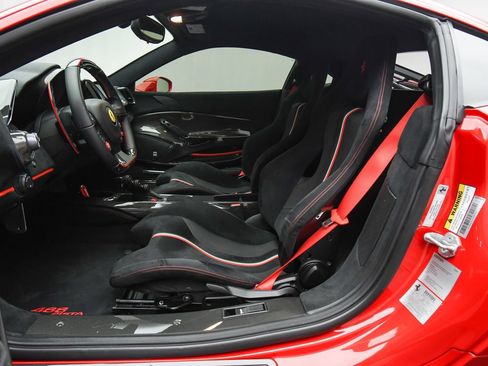 Used 2020 Ferrari 488 Pista Coupe RWD image 57