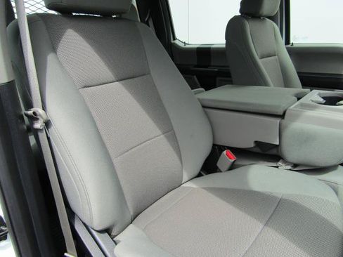 Used 2017 Ford F250 XL w/ Power Equipment Group AWD/4WD image 12