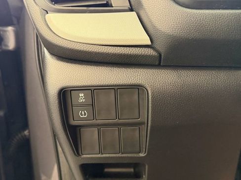 Used 2018 Honda CR-V LX image 24