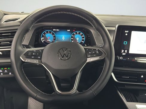 New 2026 Volkswagen Atlas Cross Sport SE image 26