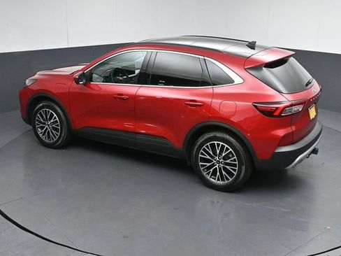 Certified 2025 Ford Escape SE w/ PHEV Premium Package FWD image 45