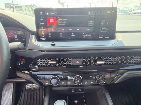 Used 2025 Honda Accord Touring image 27