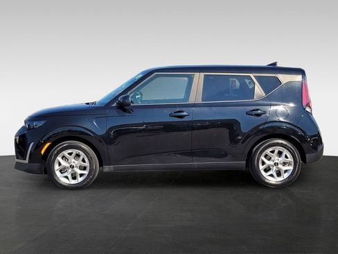 Used 2025 Kia Soul LX w/ LX Technology Package FWD image 7