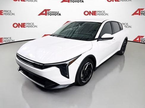 Used 2025 Kia K4 EX FWD image 3