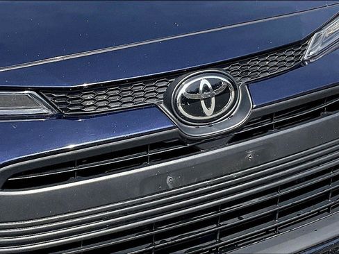 Used 2024 Toyota Corolla LE FWD image 27