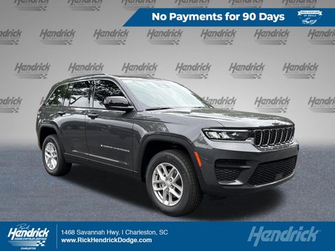 New 2026 Jeep Grand Cherokee Laredo X RWD image 1