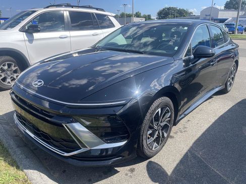 Used 2024 Hyundai Sonata SEL FWD image 3