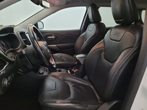 Used 2020 Jeep Cherokee Limited image 17