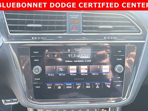 Used 2021 Volkswagen Tiguan SE R-Line image 18