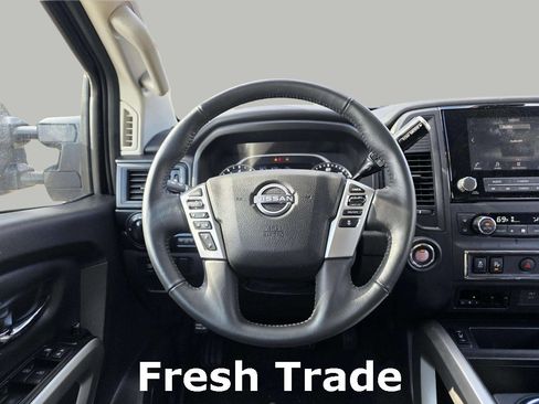 Used 2024 Nissan Titan SV w/ SV Convenience Package image 12