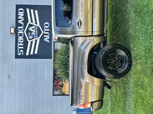 Used 2015 Toyota Tacoma 4x4 Double Cab w/ TRD Sport Package image 4