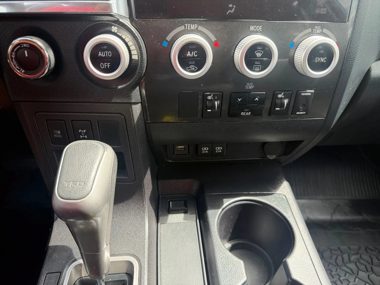 Used 2020 Toyota Sequoia TRD Pro w/ Carpet Mat Package (TMS) AWD/4WD image 19