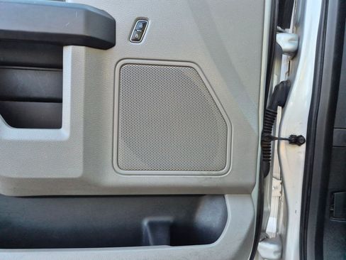 Used 2016 Ford F150 XL w/ Equipment Group 101A Mid AWD/4WD image 14