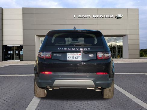 Used 2022 Land Rover Discovery Sport SE image 6