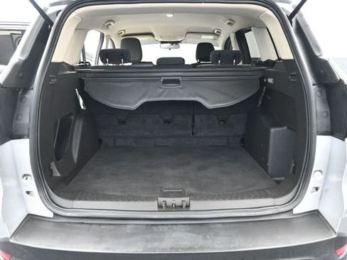 Used 2019 Ford Escape S image 8