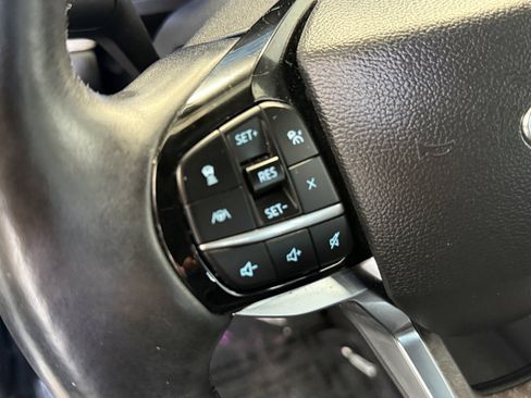 Used 2022 Ford Explorer Platinum w/ Equipment Group 601A AWD/4WD image 23
