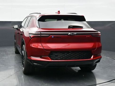 Used 2024 Chevrolet Equinox EV RS FWD image 6