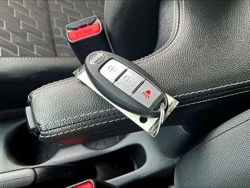 Used 2021 Nissan Kicks S FWD image 31