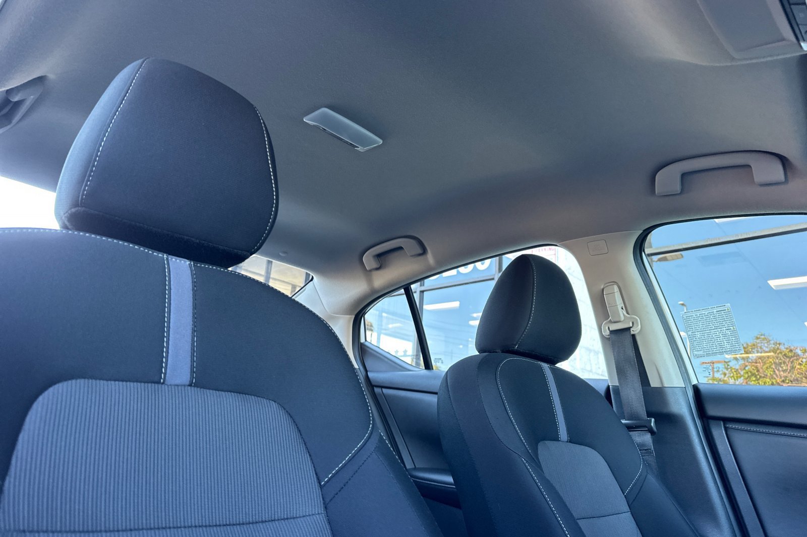 Used 2024 Nissan Sentra SV FWD image 17