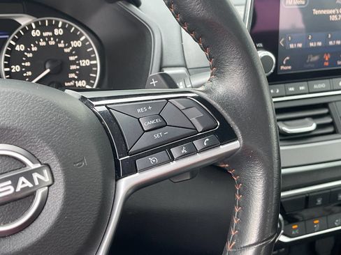 Used 2024 Nissan Altima 2.5 SR FWD image 26