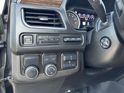 Used 2021 Chevrolet Tahoe High Country w/ Premium Package RWD image 35