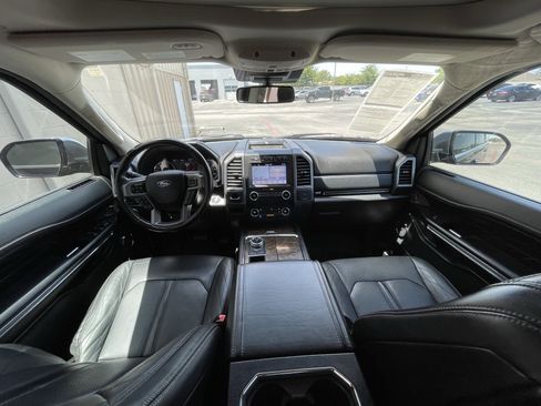 Used 2019 Ford Expedition Platinum RWD image 26