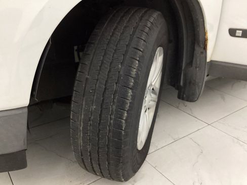 Used 2009 Chevrolet Traverse LS FWD image 17