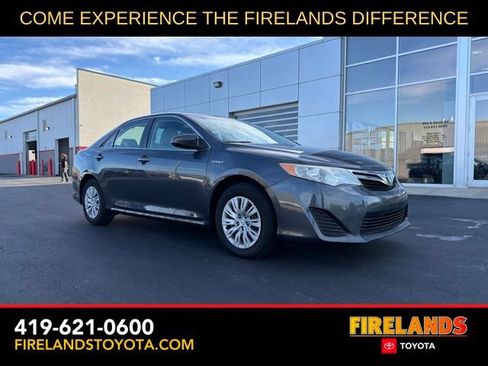Used 2012 Toyota Camry LE FWD image 1