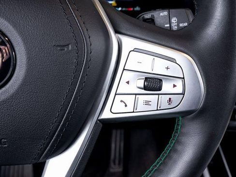 Used 2025 BMW ALPINA XB7 image 49