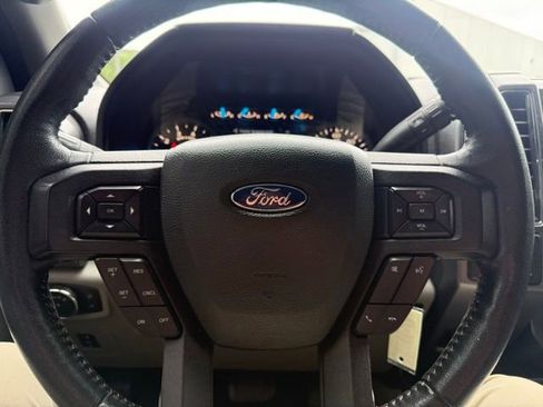 Used 2017 Ford F150 XLT w/ Equipment Group 302A Luxury AWD/4WD image 16