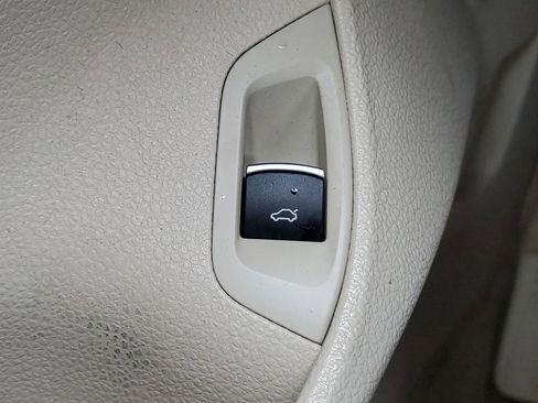 Used 2014 Volkswagen Passat 1.8T SE image 13