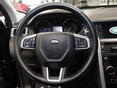 Used 2017 Land Rover Discovery Sport SE AWD/4WD image 23